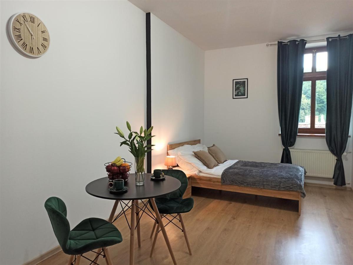 Apartamento Cztery Katy W Rynku Wałbrzych Exterior foto
